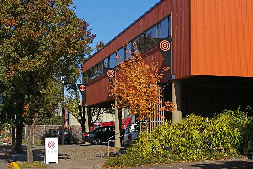 Exterior image of Bullseye Glass Resource Center Portland